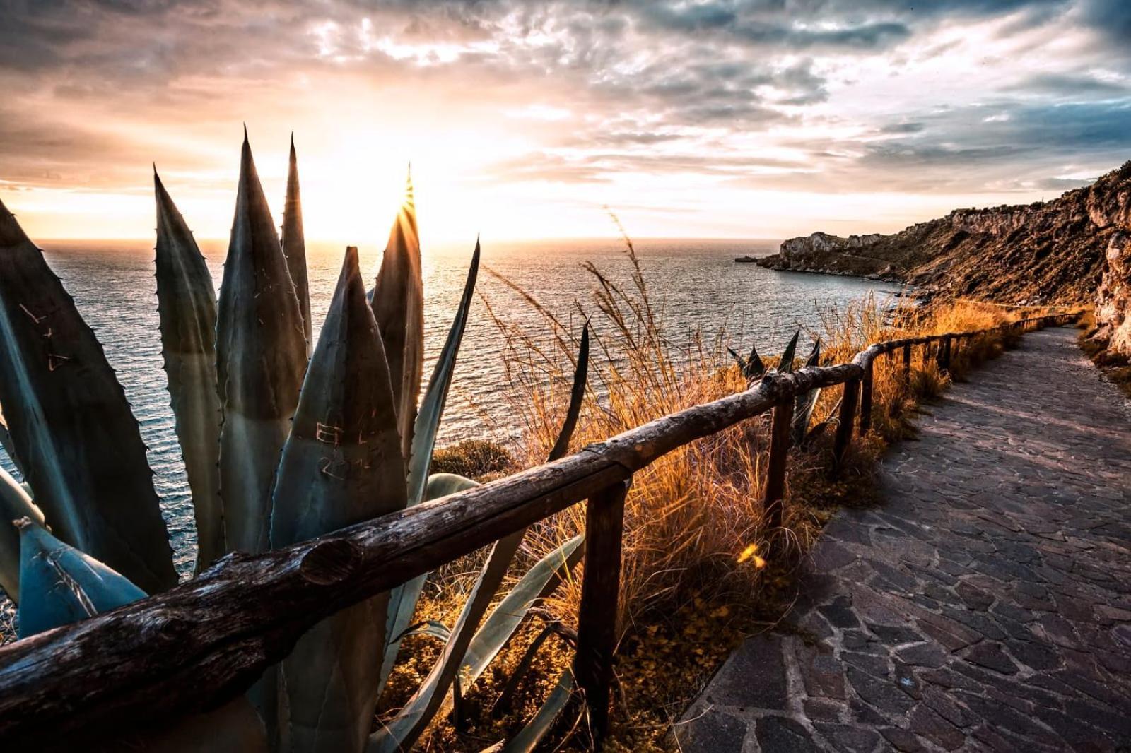 Вилла Rifugio D'Artista Милаццо Экстерьер фото